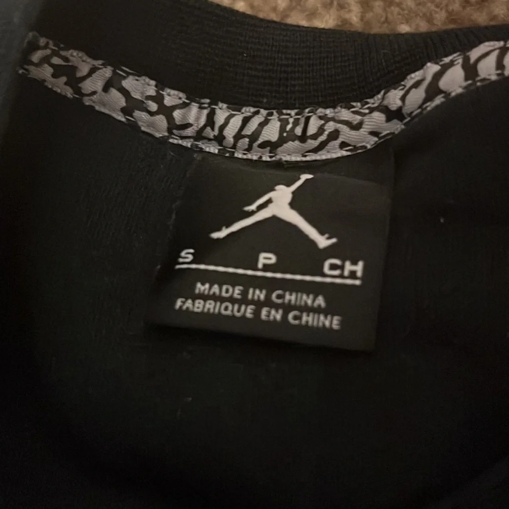 Jordan, Small, crew neck black sweater - Picture 3 of 3